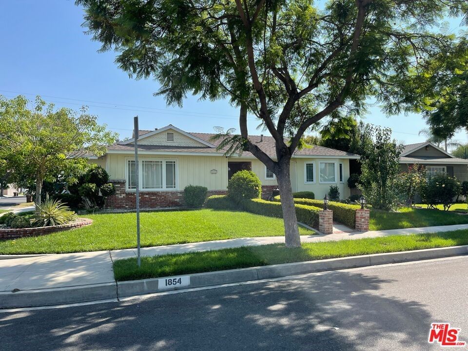 I have sold a property at 1854 Crone Avenue W in Anaheim
